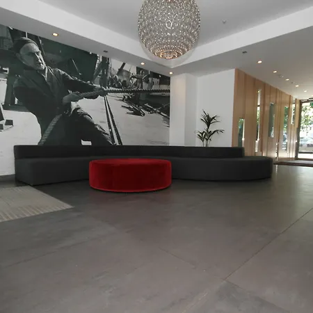 The Waterfront Apartman *